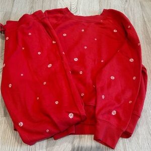 Red daisy sweat outfit